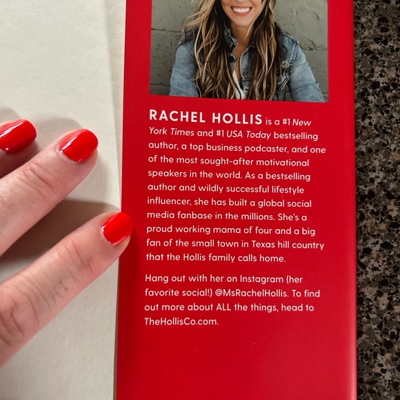 Rachel Hollis Girl, Stop Apologizing book, copyright 2019, Brand New condition! - Picture 9 of 10